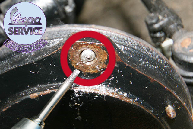 逆タップ(エキストラクター)による折れたボルトの救出方法 | バイクのメンテナンス情報サイト オールメンテナンス